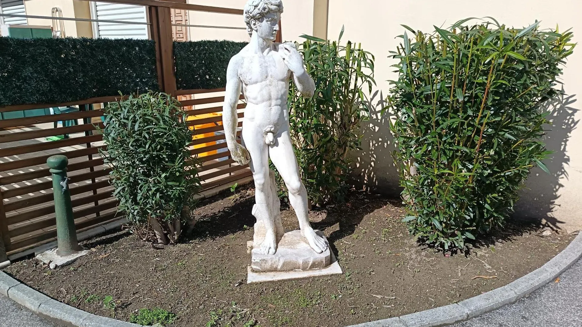 Pensión Camera Pressi Careggi Tramvia Florencia Italia